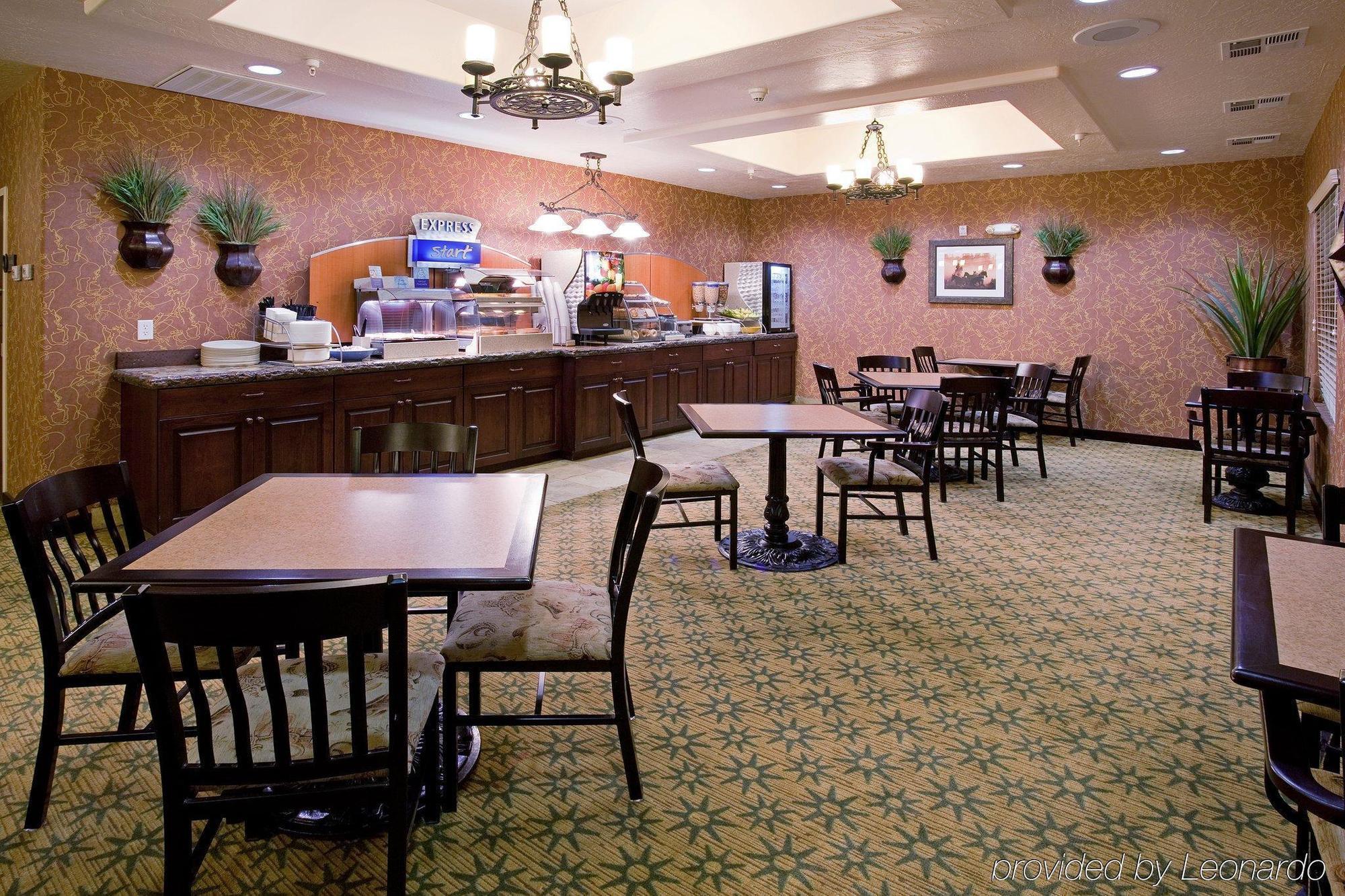 Holiday Inn Express & Suites Kanab By Ihg Ресторант снимка